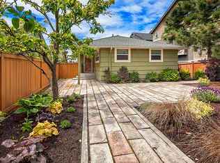 4439 44th Ave SW, Seattle, WA 98116