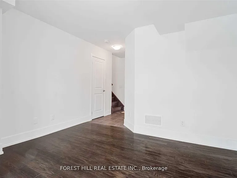 9144 Bathurst St — Photo 7