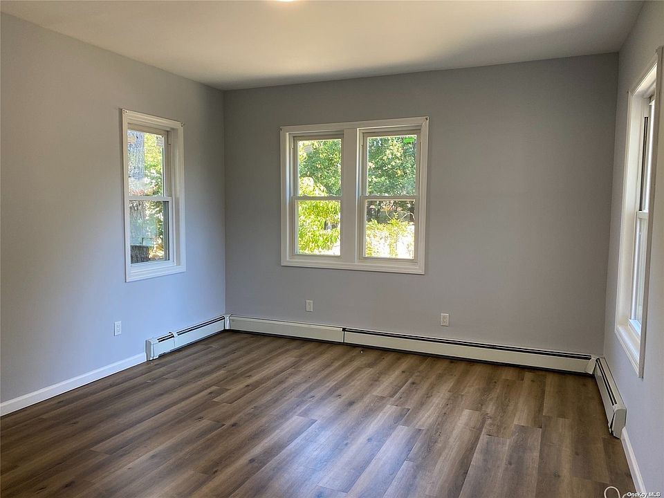 281 Dogwood Ave West Hempstead NY Zillow