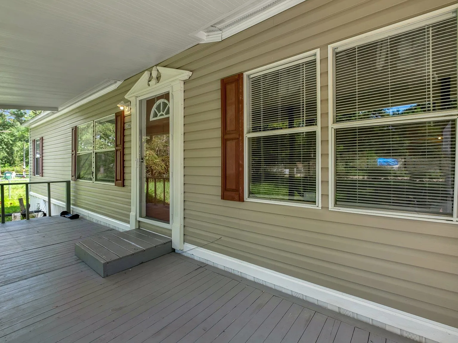 3 bed, 1080 sqft, $1,600 — Photo 2
