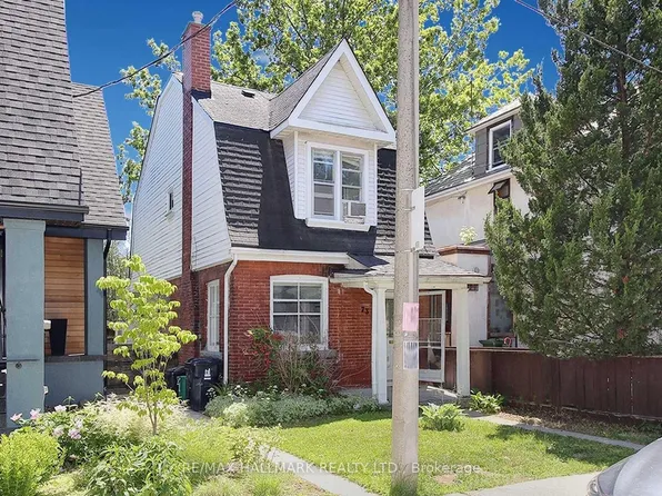 73 Hocken Ave, Toronto, ON M6G 2K1