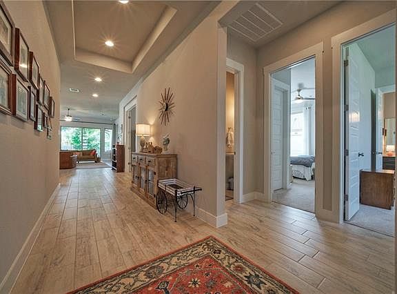 5th image of 182 Lavaca Heights Dr