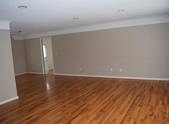 4th image of 13142 Lashbrook Ln E