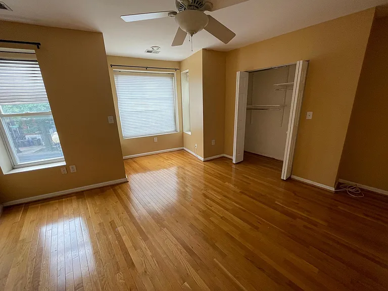 69 Florida Ave NW #1 — Photo 6