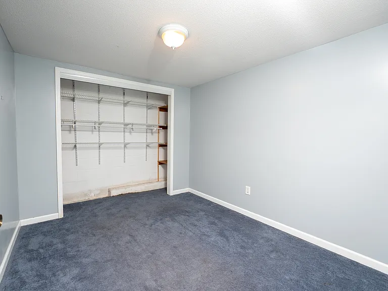 1330 Logan St — Photo 24