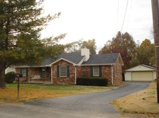855 Forrest Glen Dr, Old Hickory, TN 37138