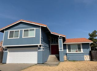 6830 Rancho Adobe Dr, Sacramento, CA 95828