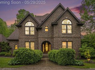 6140 Seymour Rd, Swartz Creek, MI 48473