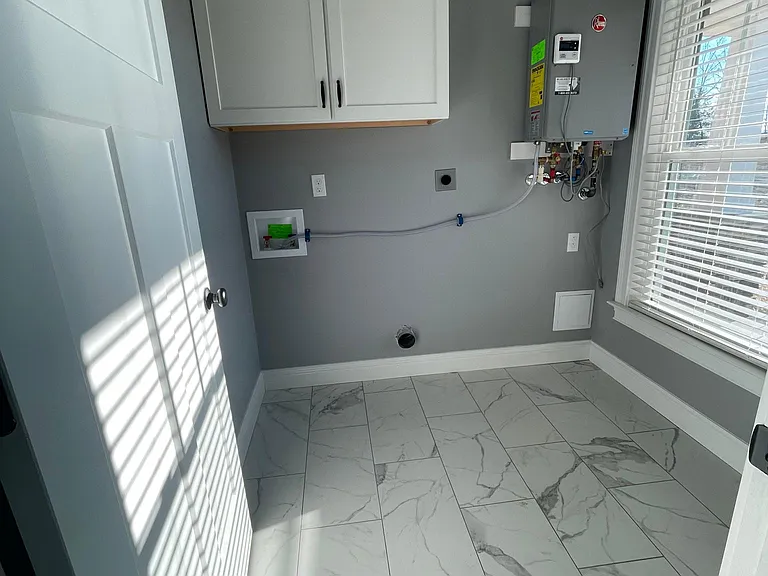 196 Rembrandt Dr — Photo 10