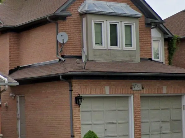 39 Bobcat St #Basement, Brampton, ON L6R 1C8