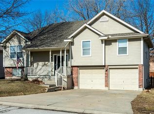 429 SE Alger Dr, Blue Springs, MO 64014