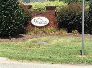 113 Saint Vincent Pl, Mount Holly, NC 28120