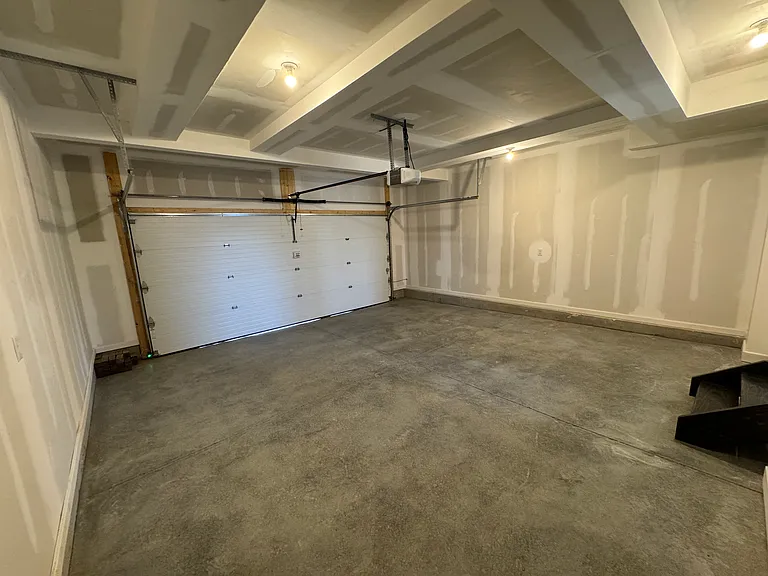1404 Brookline Ct — Photo 23