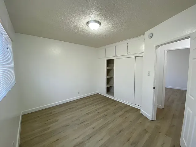 1245 W 88th St #6 — Photo 13