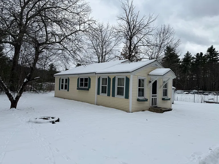 598 Gibbons Hwy — Photo 1