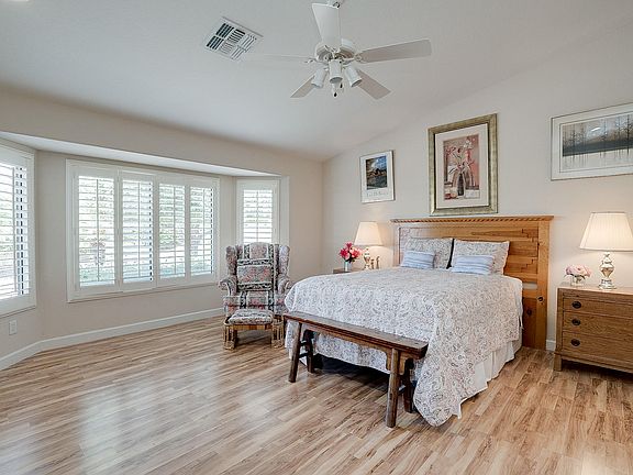 4th image of 37640 S Terrace Park Dr