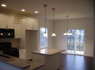 215 Tournament Cir, North East, MD 21901