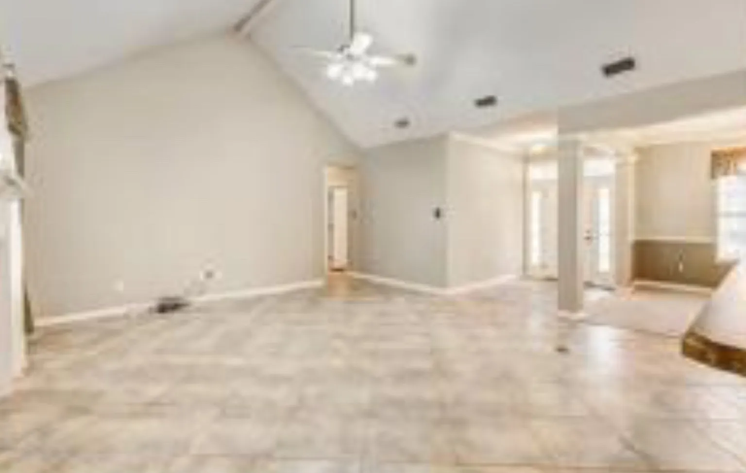 5010 W Wedgefield Rd — Photo 4