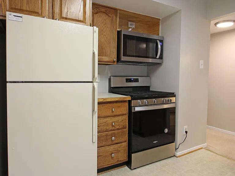 1662 Parkcrest Cir #400 — Photo 12