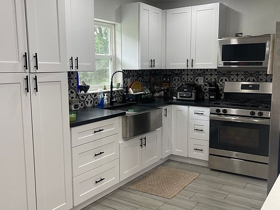 2nd image of 3246 Xerxes Ave NW