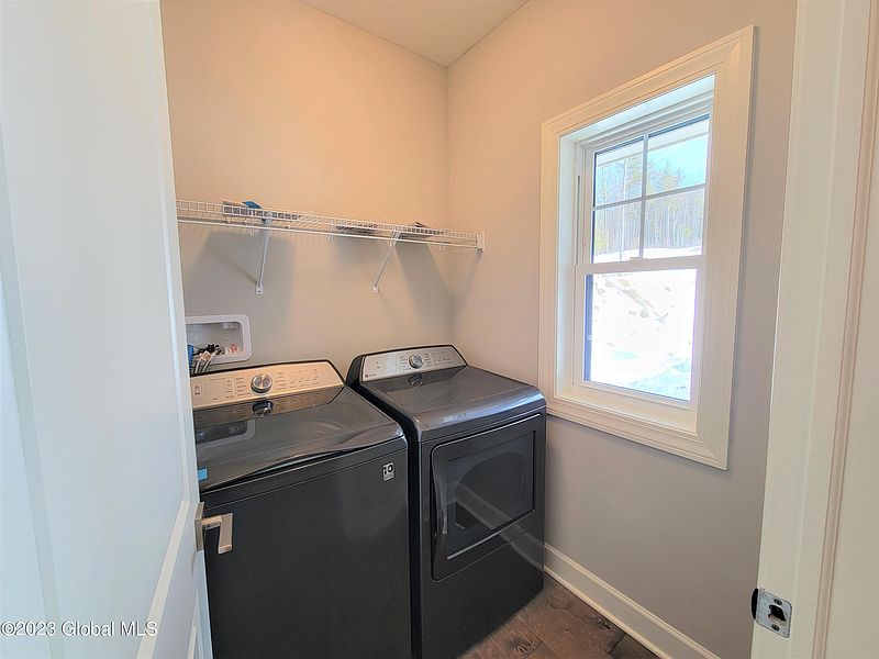 5th image of 30 Hill Crest Lane #8