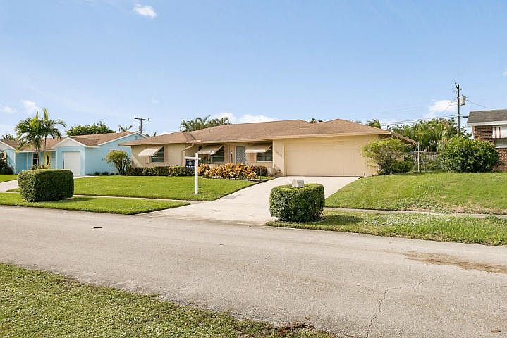 1st image of 359 Saturn Ave