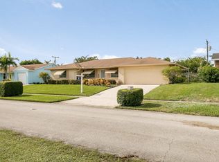 359 Saturn Ave, Tequesta, FL 33469