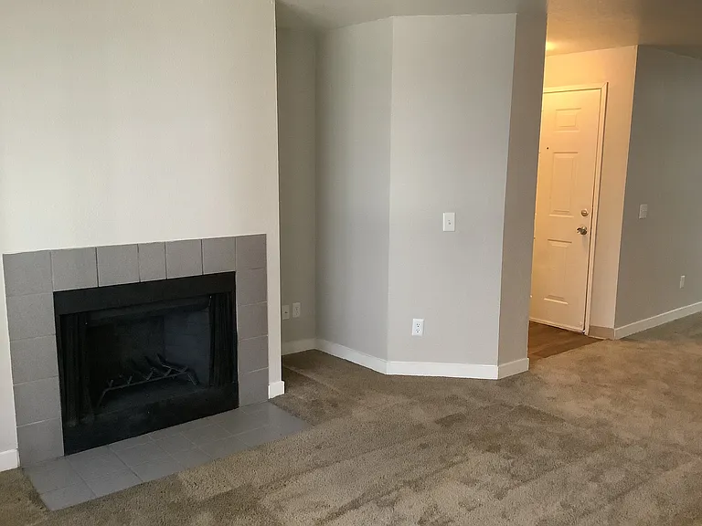 Foster Commons — Photo 10