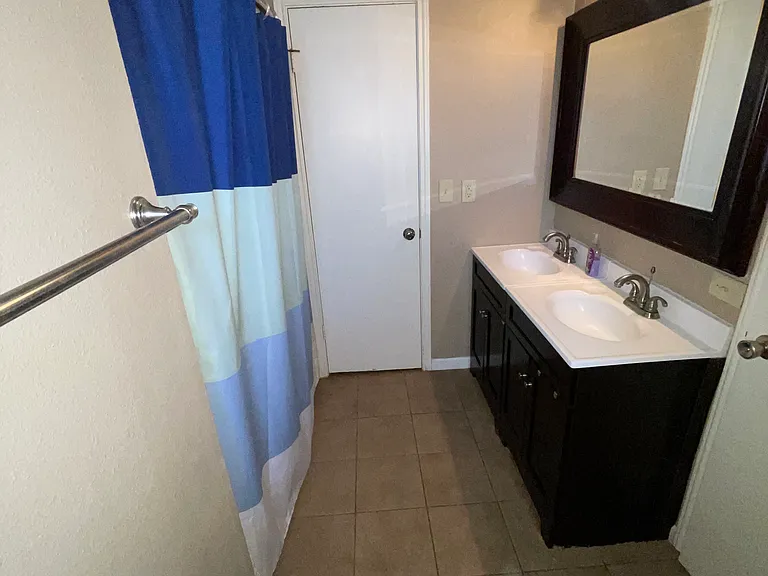 12219 Ridge Cave St — Photo 22