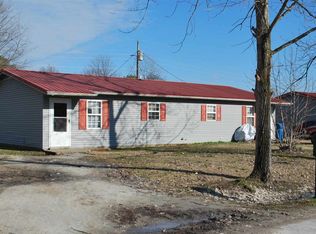 409 S Front St, Kenton, TN 38233
