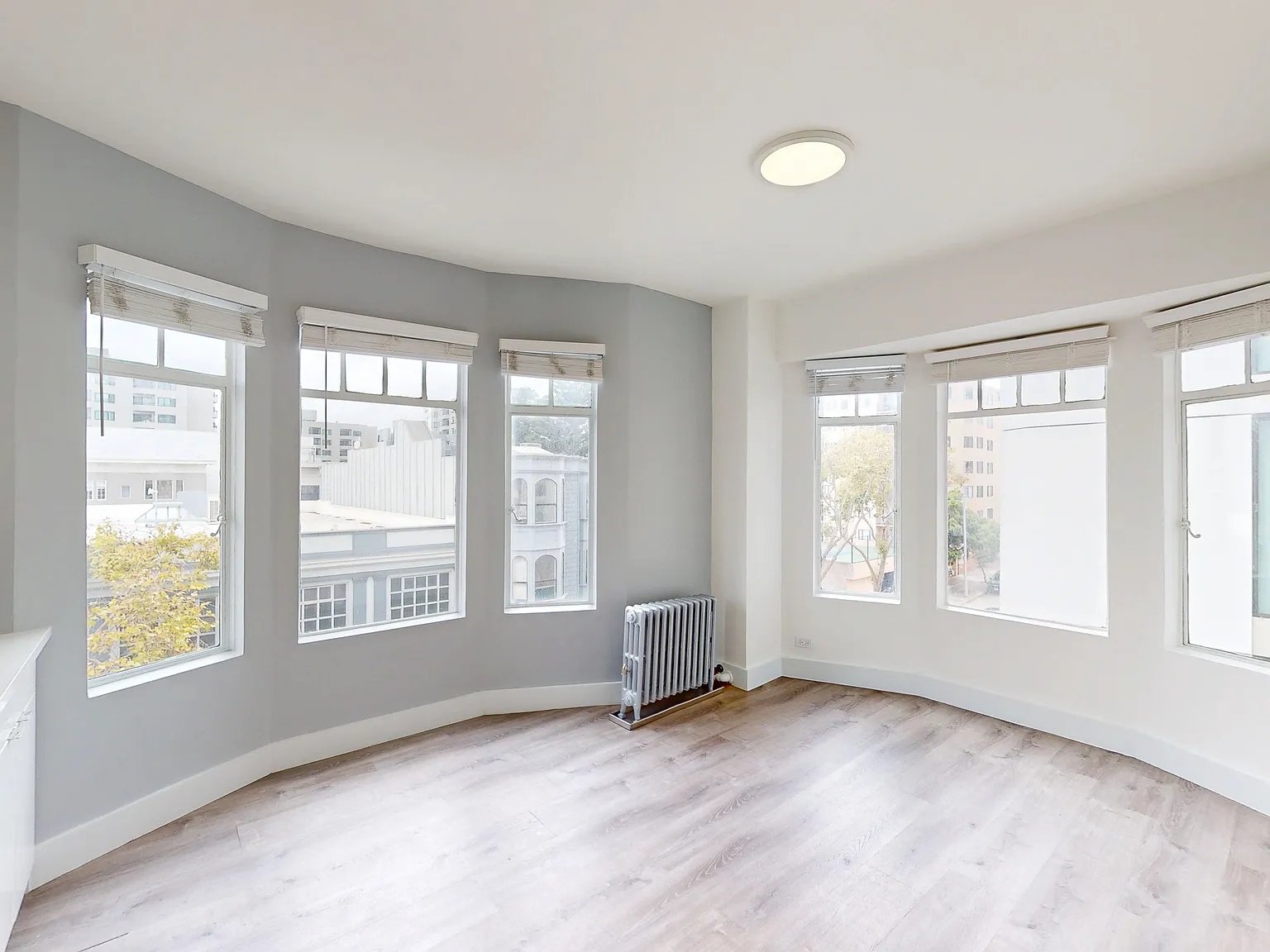 Spacious 2BR in Central San Francisco | Pet Friendly — Photo 3