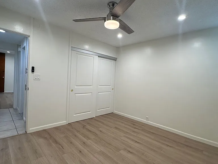 Closet view of B1