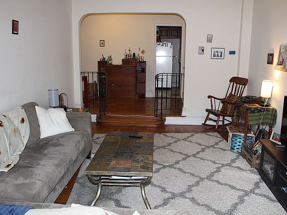 3rd image of 2685 Creston Ave APT 6D