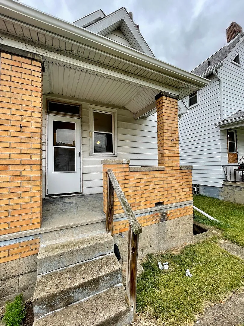 Coraopolis - 2 Bed 1 Bath - Home for Rent — Photo 3