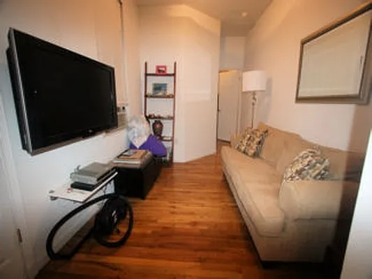 Rented by JM Preston Properties LLC | media 20