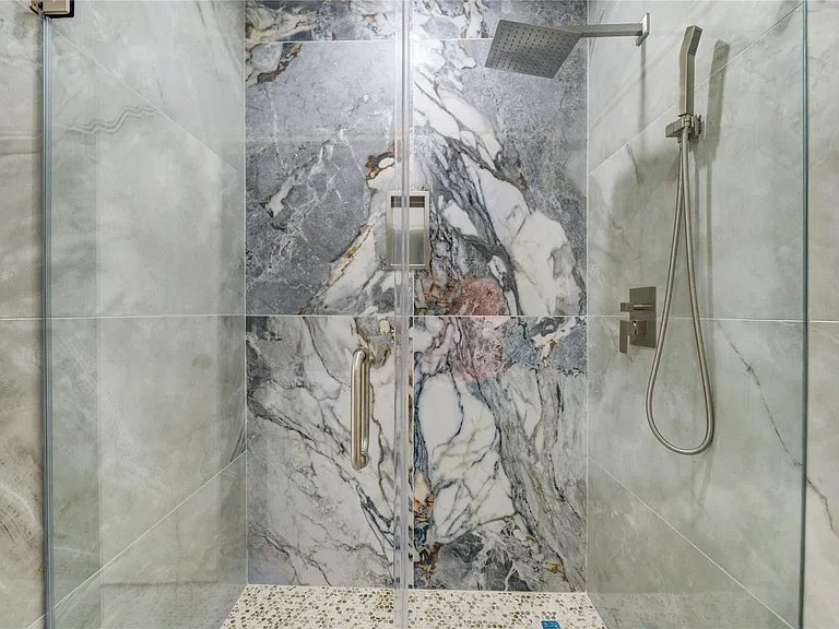 11711 Memorial Dr #534 — Photo 35
