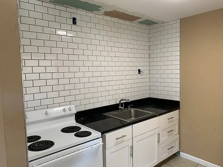 828 Tequesta St #B — Photo 2
