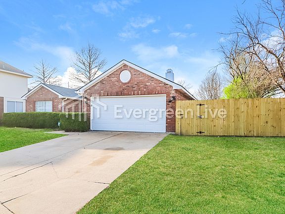 3rd image of 4400 Racebrook Ct