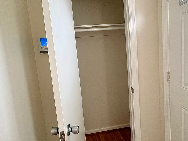903 Homestead Ave — Photo 5