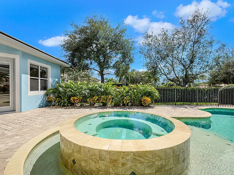 7186 SW Quiet River Ct — Photo 39
