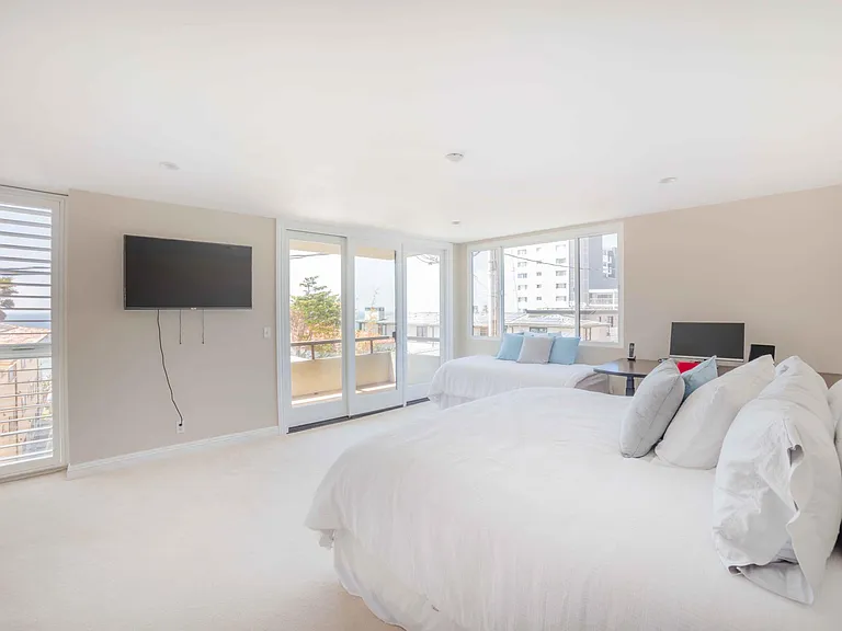 1007 S Catalina Ave — Photo 21