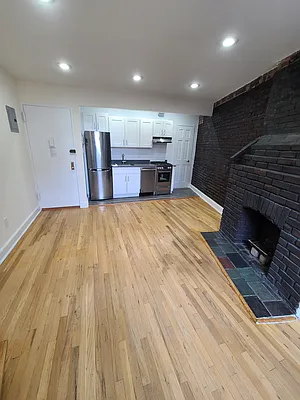 Rented by Corcoran | media 19