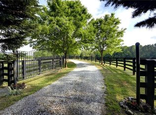 1665 Ward Rd, Hoschton, GA 30548