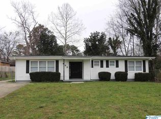 426 S Edgemont Cir NW, Huntsville, AL 35811
