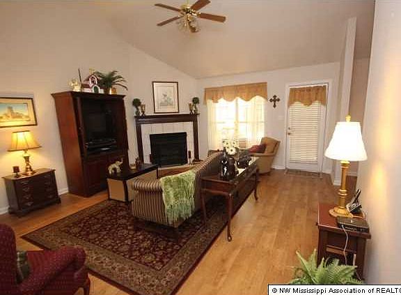 2nd image of 9012 Plantation Lakes Dr