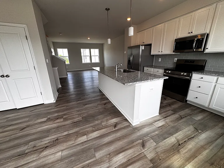 1233 Cedar Valley Rd — Photo 16