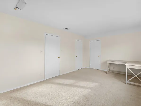 97 Riverview Avenue image 11 of 18