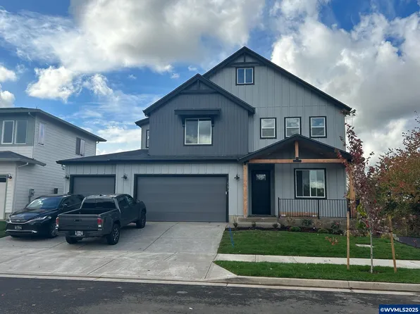 3095 Olympic St, Woodburn, OR 97071