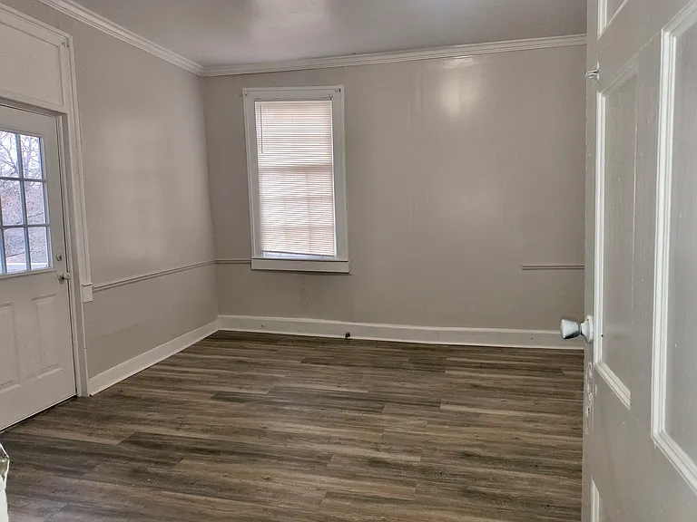 514 S College St — Photo 12