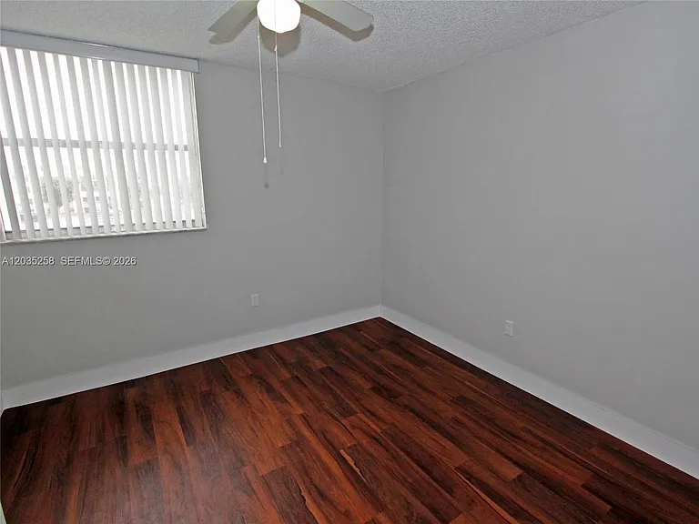 9411 SW 4th St #308 — Photo 15